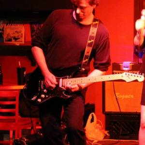 Pro Lead Guitarist seeks working Cover Band
