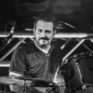 Drummer seeking band in Springfield
